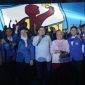 Walikota Makassar, Munafri Arifuddin dan Wakil Walikota Makassar, Aliyah Mustika Ilham foto bersama pengurus baru KNPI Kota Makassar. (FOTO:ist)