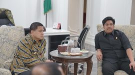 Fraksi API di DPRD Kota Makassar bertemu dengan Wali Kota Munafri Arifuddin untuk membahas komitmen bersama dalam mempercepat pelaksanaan program-program unggulan pemerintah kota. (FOTO:ist)
