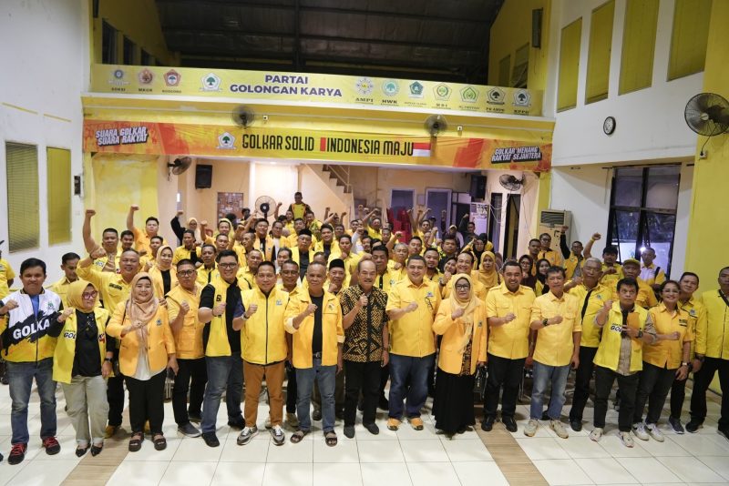 Walikota Makassar Munafri Arifuddin memimpin langsung Rapat Pleno DPD II Partai Golkar Kota Makassar pada Sabtu, 18 Mei 2025, guna menetapkan Prof. Dr. Apiaty Amin Syam sebagai Pergantian Antar Waktu (PAW) Anggota DPRD Kota Makassar untuk periode 2024–2029.(FOTO:IST)
