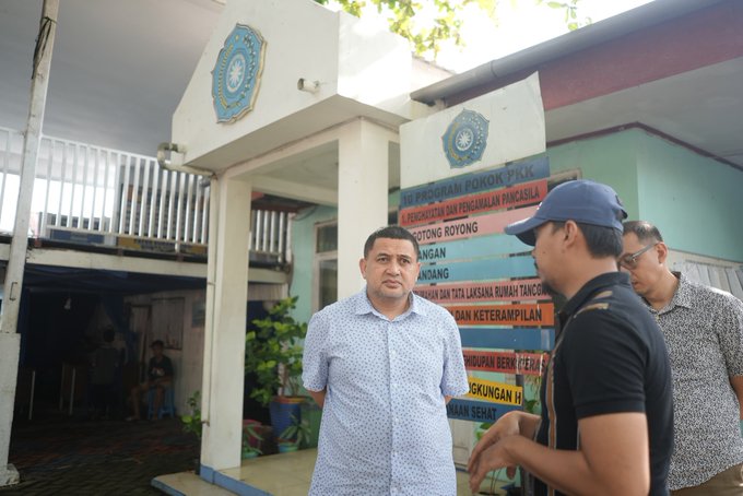 Wali Kota Makassar, Munafri Arifuddin, melakukan peninjauan langsung terhadap salah satu aset milik Pemerintah Kota Makassar yang berada di Kelurahan Pannampu, Kecamatan Tallo pada Minggu (18/05/2025). (FOTO:HUMAS PEMKOT)